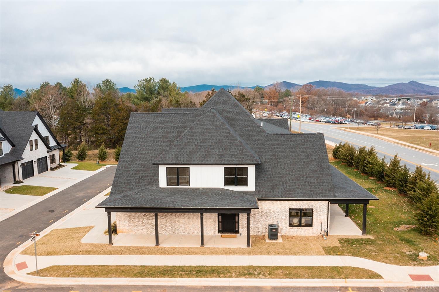 1151 South Westyn Loop