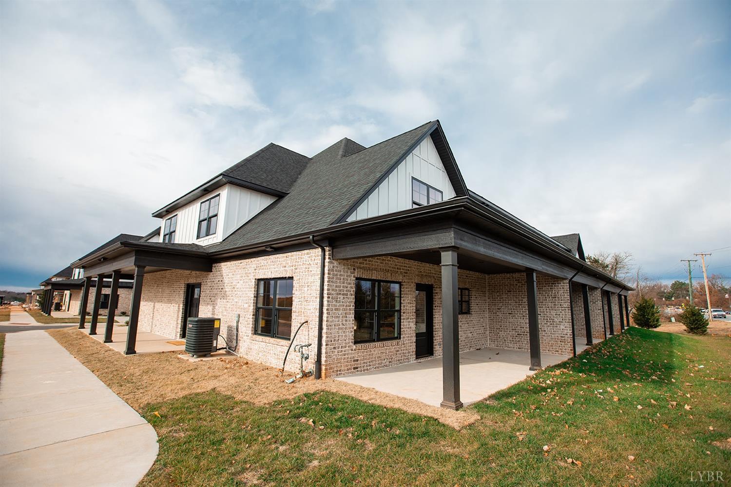 1151 South Westyn Loop