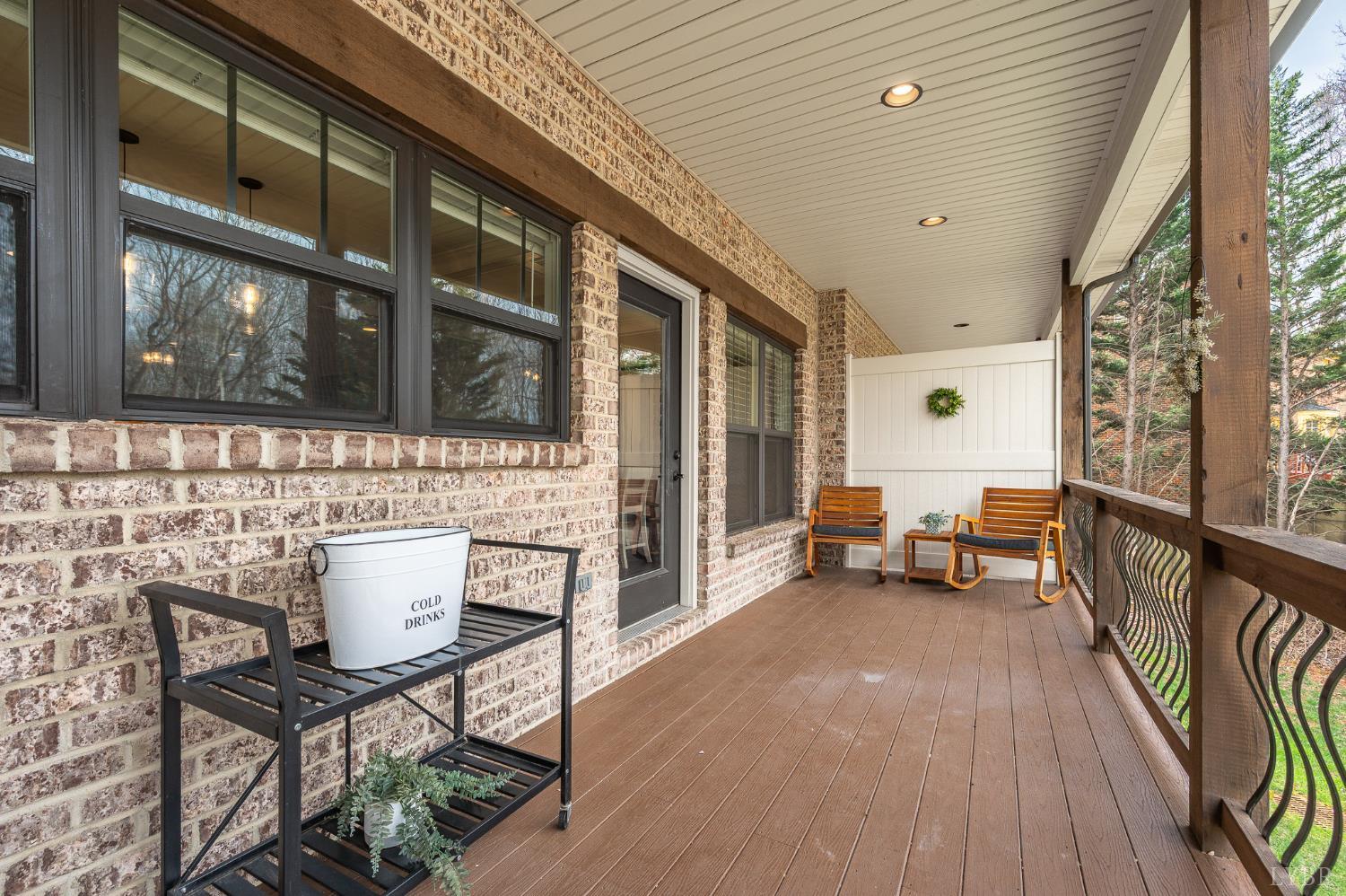 1249 Sleepy Oak Lane