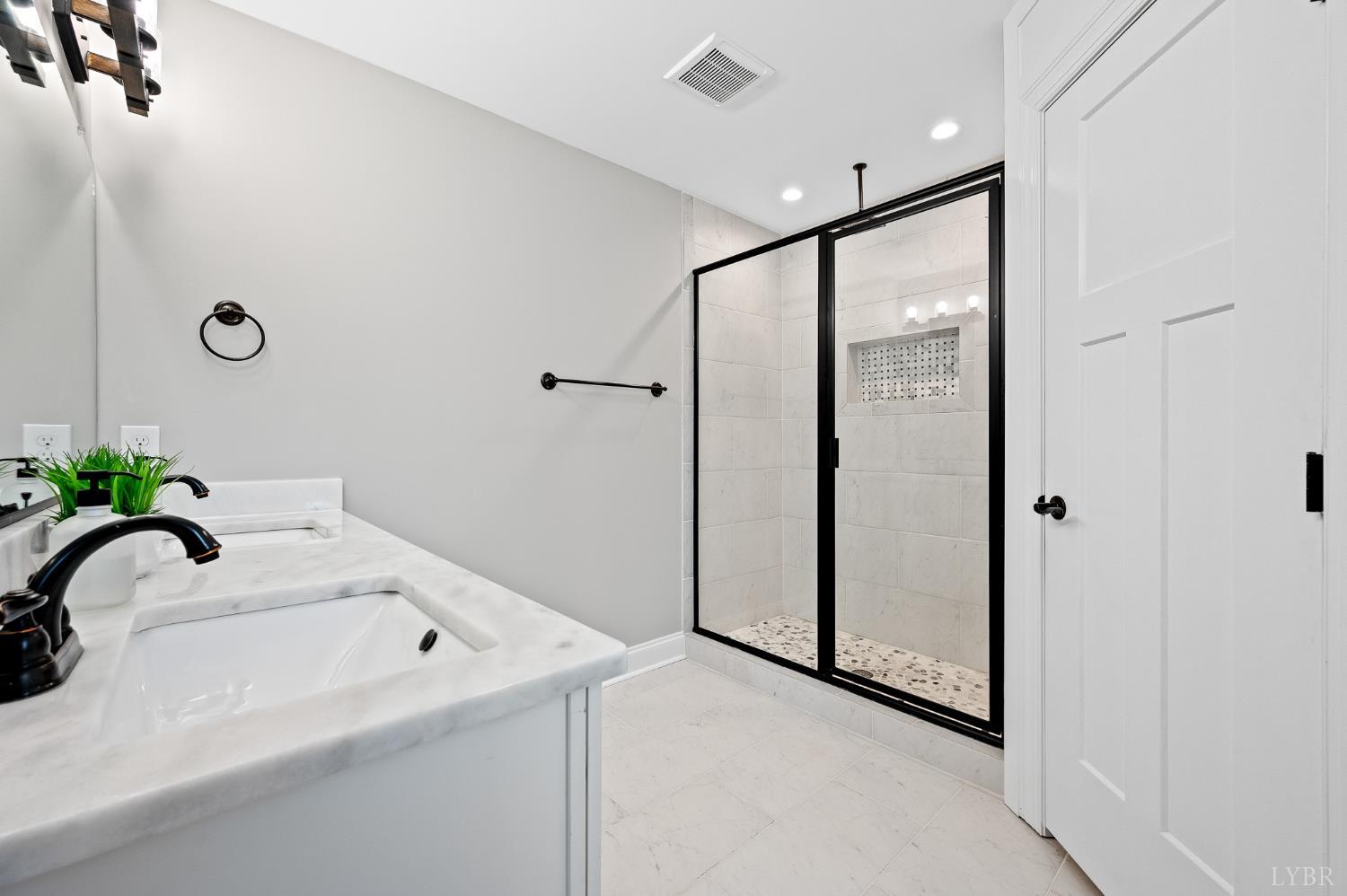 1249 Sleepy Oak Lane