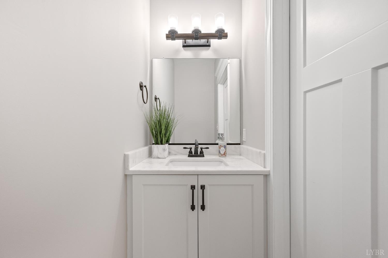 1249 Sleepy Oak Lane