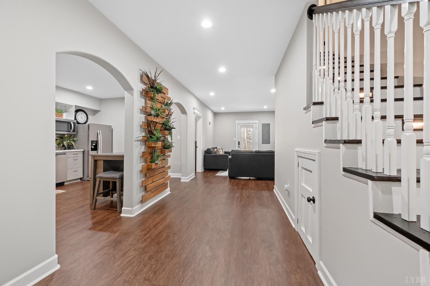 1249 Sleepy Oak Lane