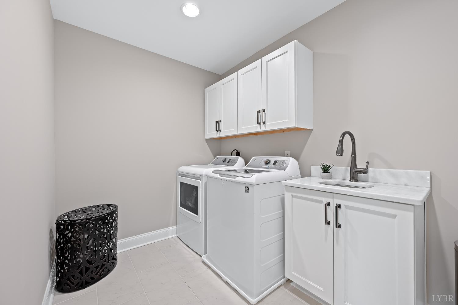 1249 Sleepy Oak Lane