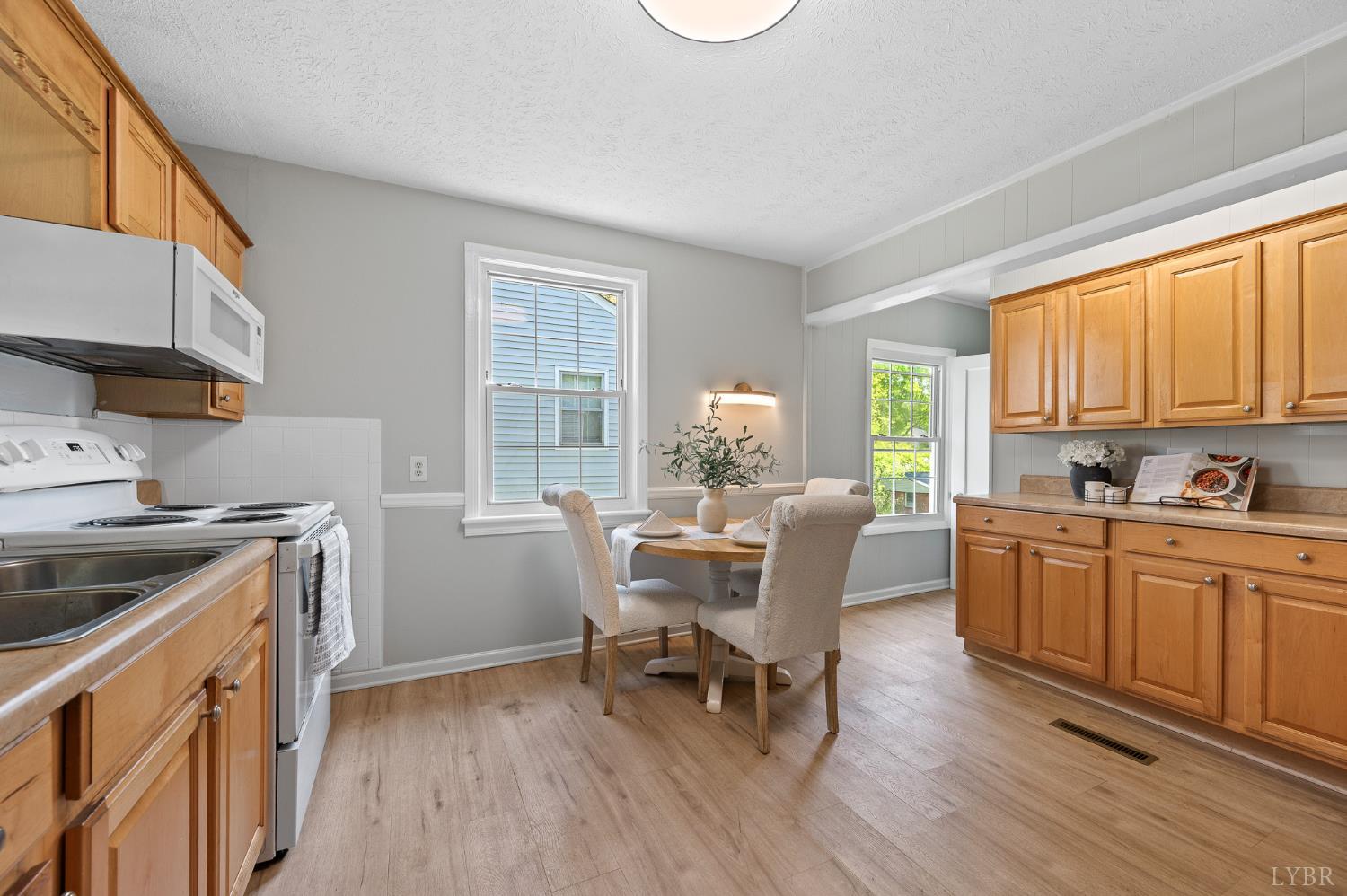 4525 Brooklawn Circle