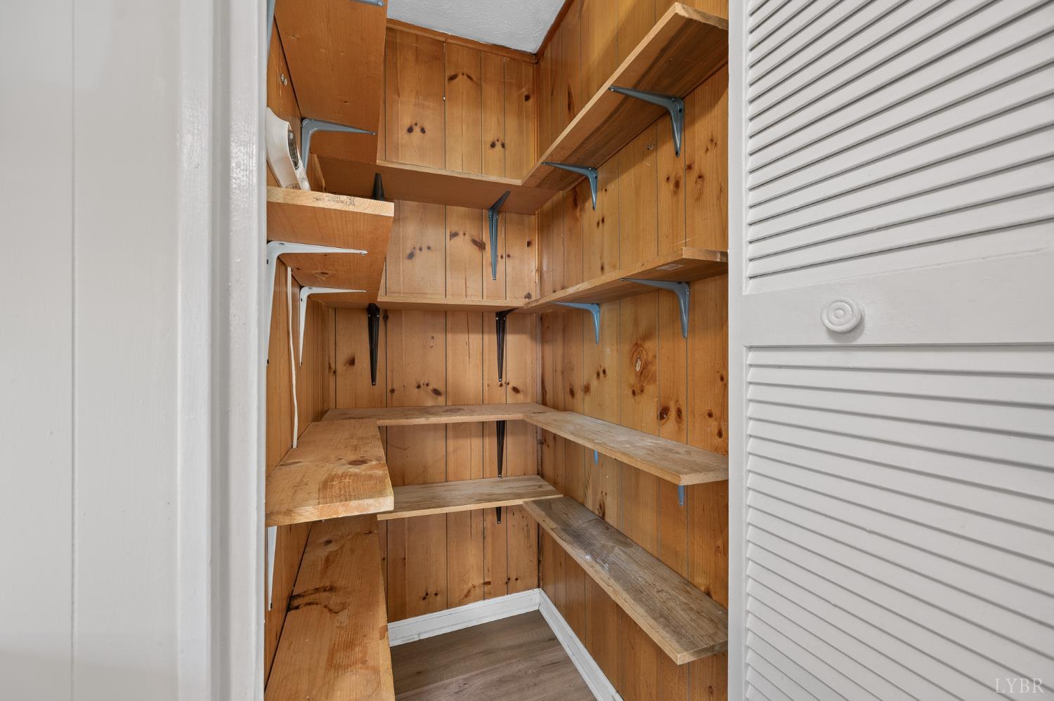 4525 Brooklawn Circle