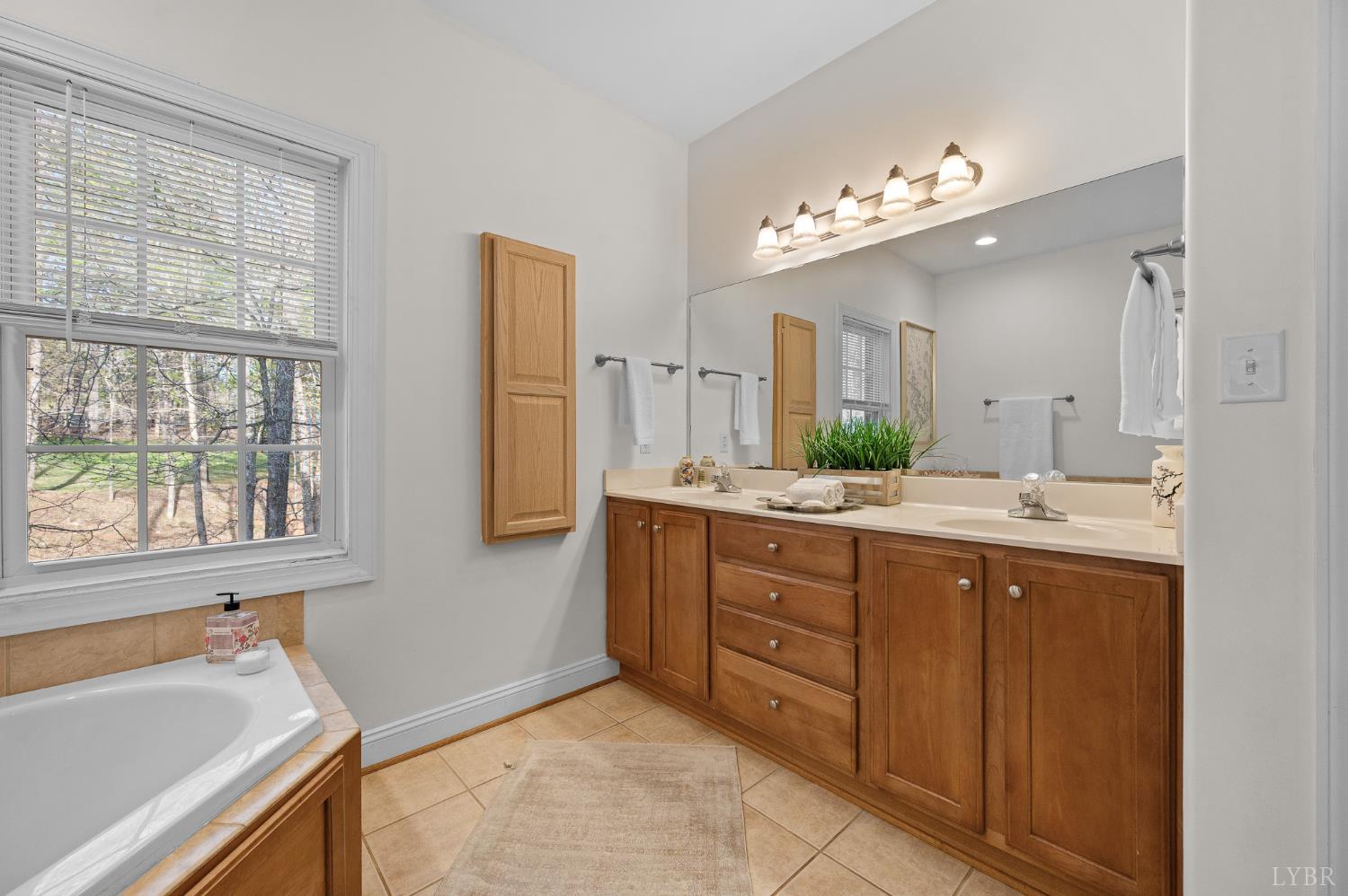 1089 Howards Scenic Trail