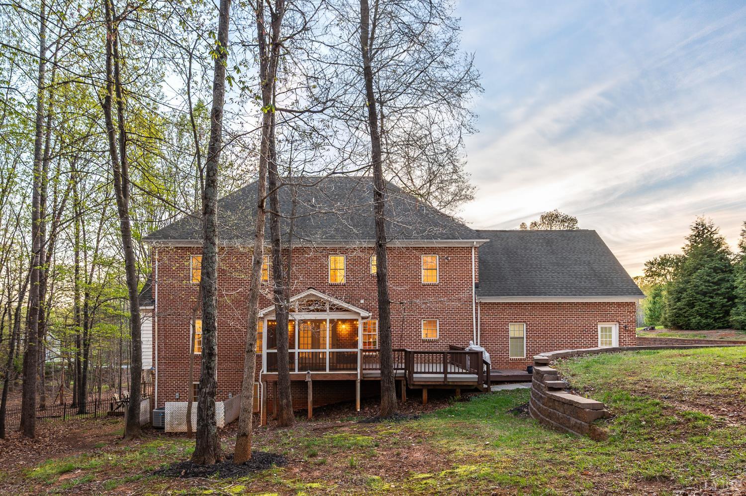 1089 Howards Scenic Trail