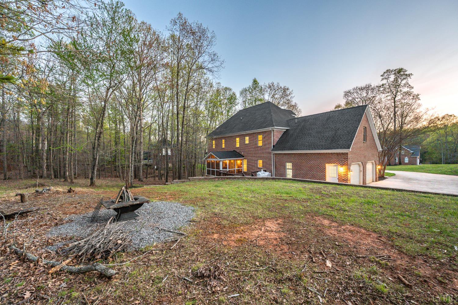 1089 Howards Scenic Trail