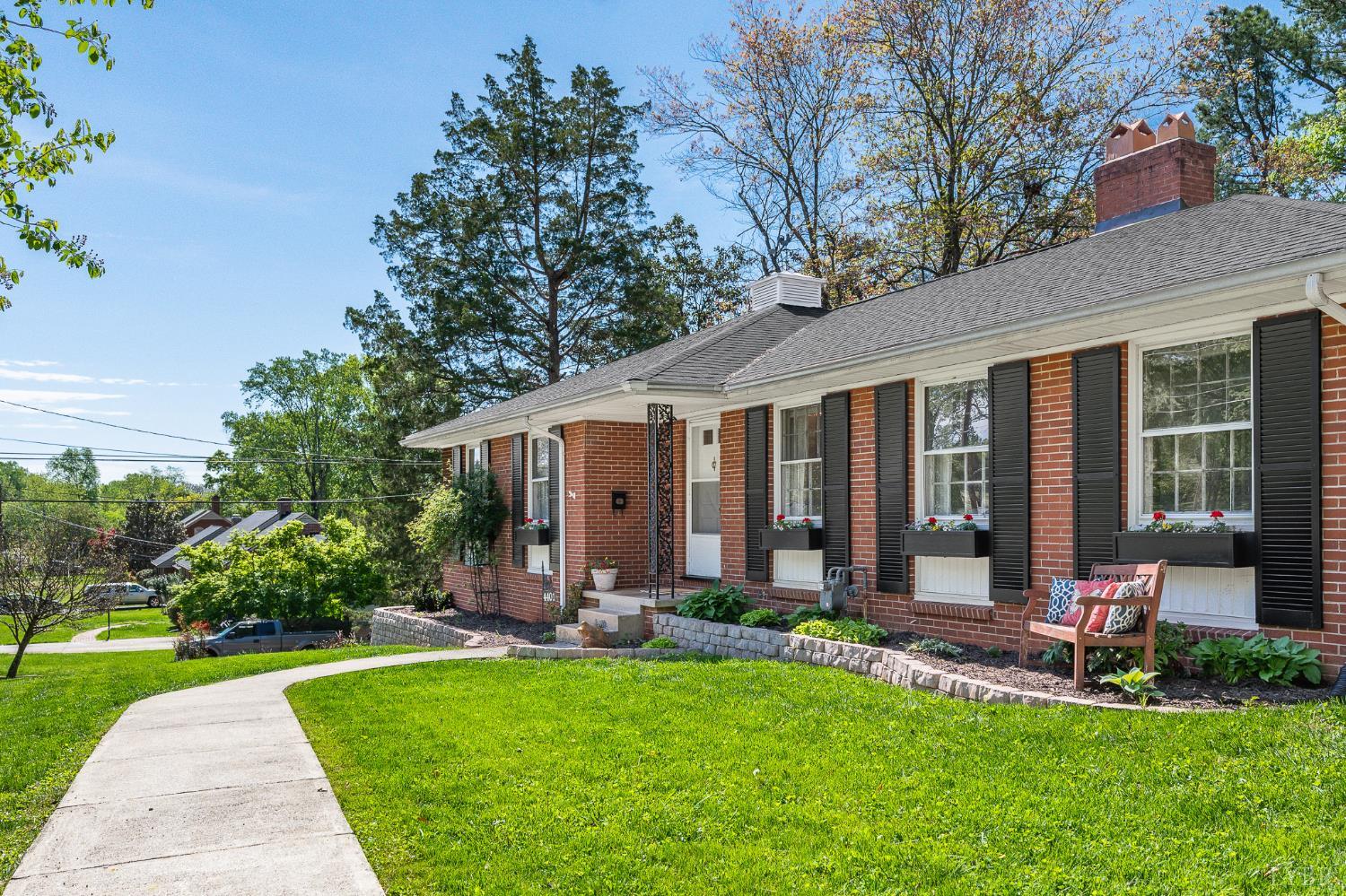 4401 Montgomery Road