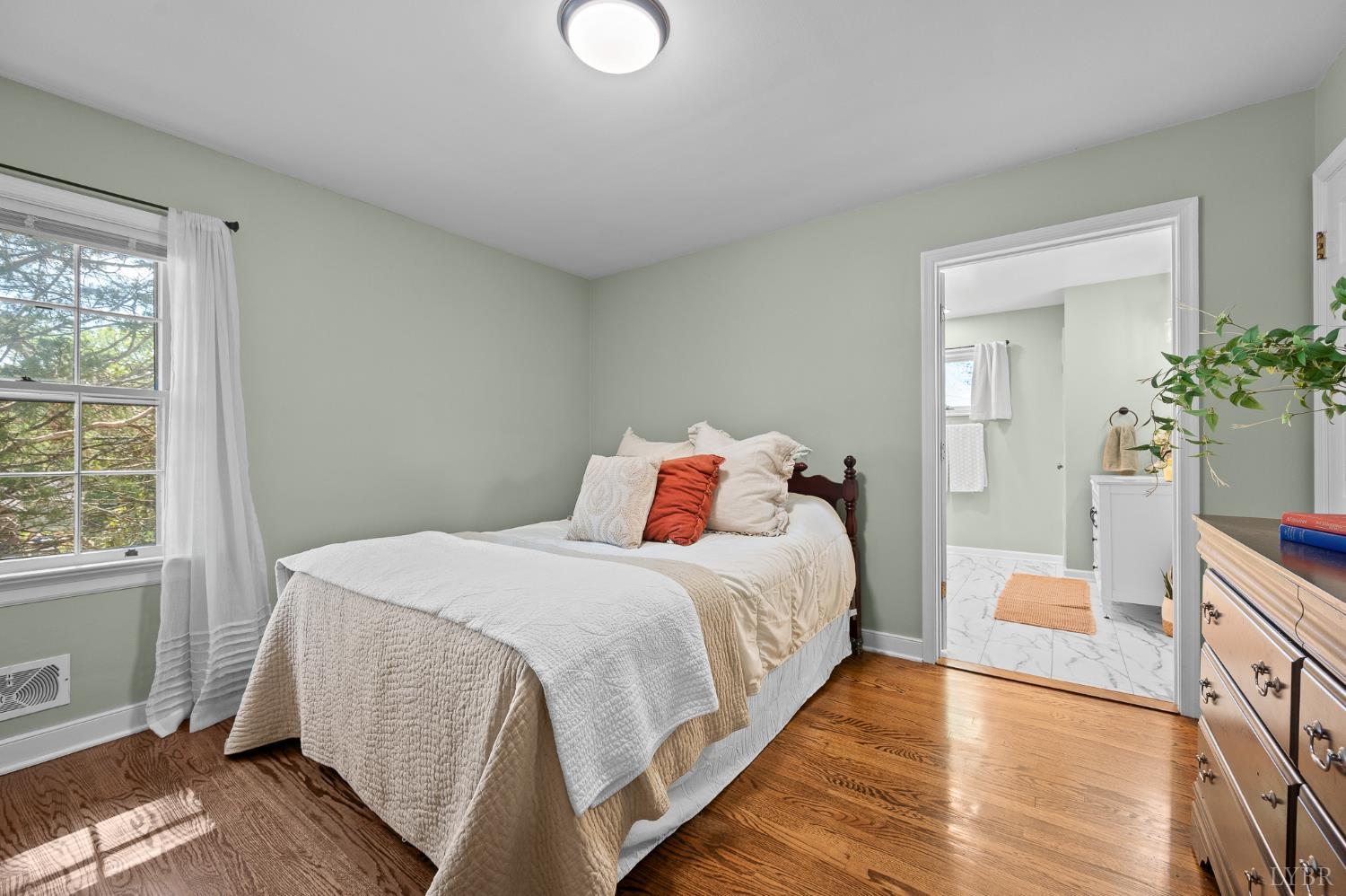 4401 Montgomery Road