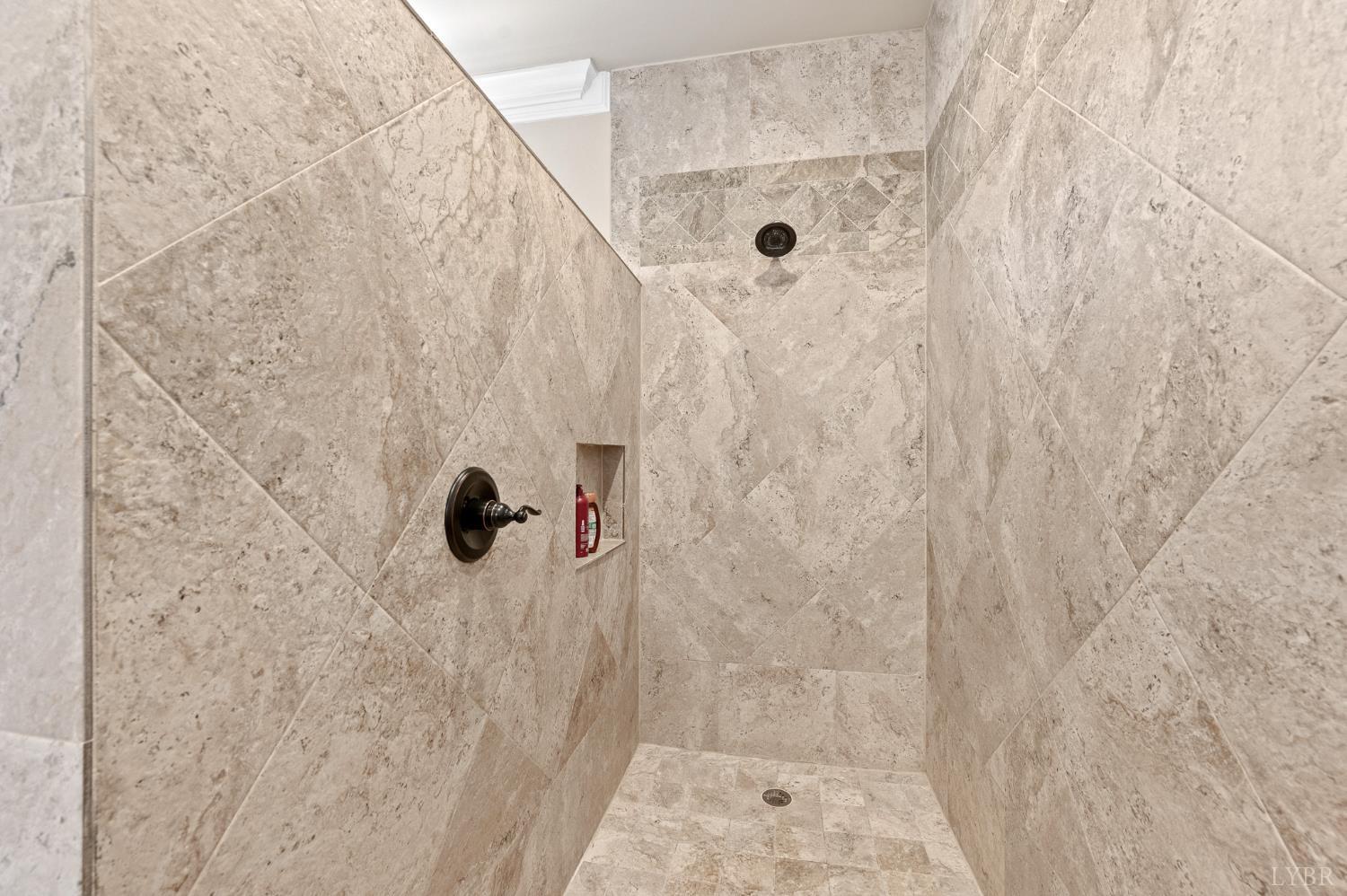 1009 Val Ter Court