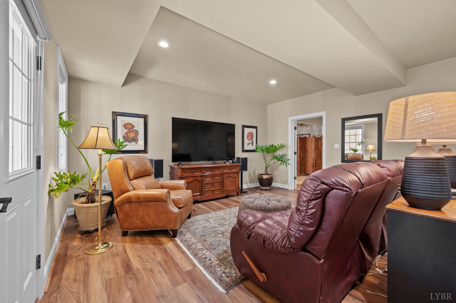 1009 Val Ter Court