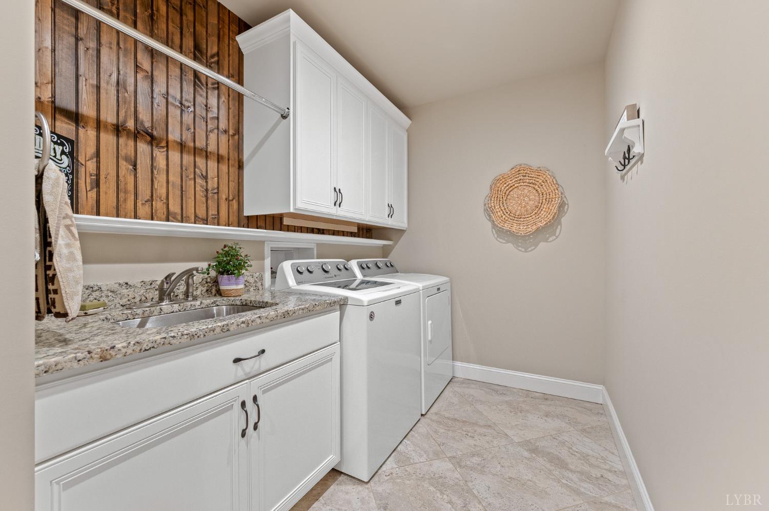 1009 Val Ter Court