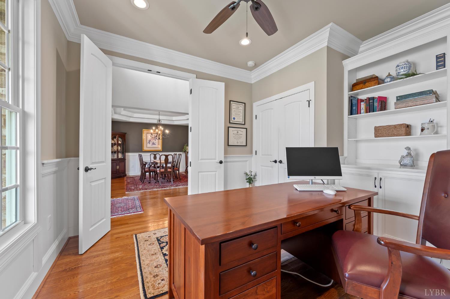 1009 Val Ter Court