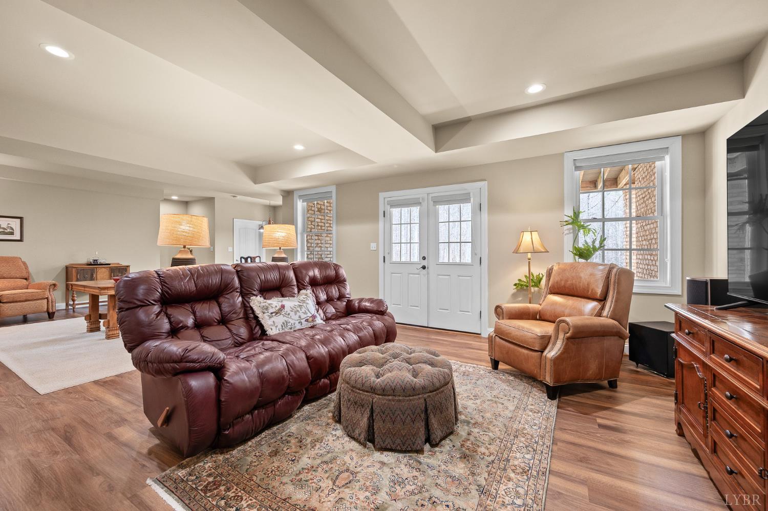 1009 Val Ter Court
