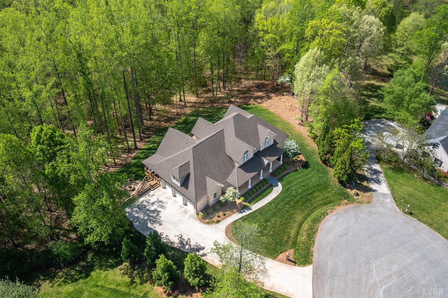 1009 Val Ter Court