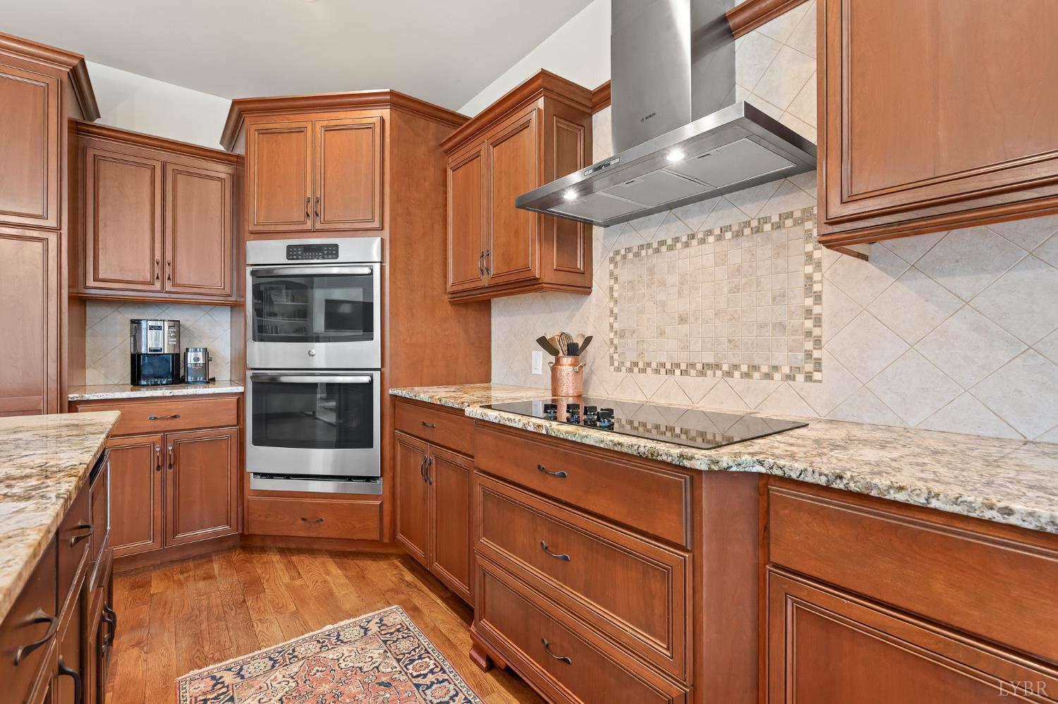 1009 Val Ter Court