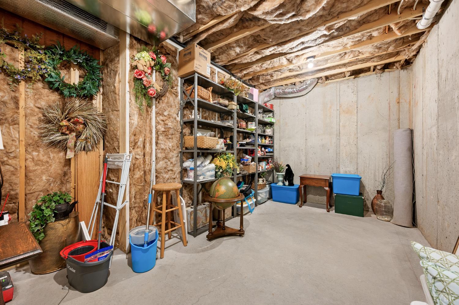 1009 Val Ter Court