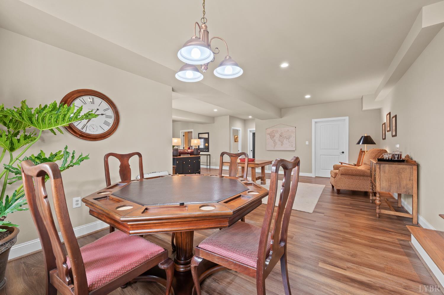 1009 Val Ter Court