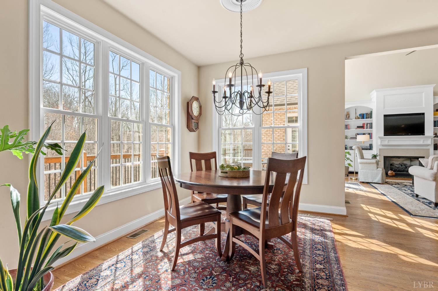 1009 Val Ter Court