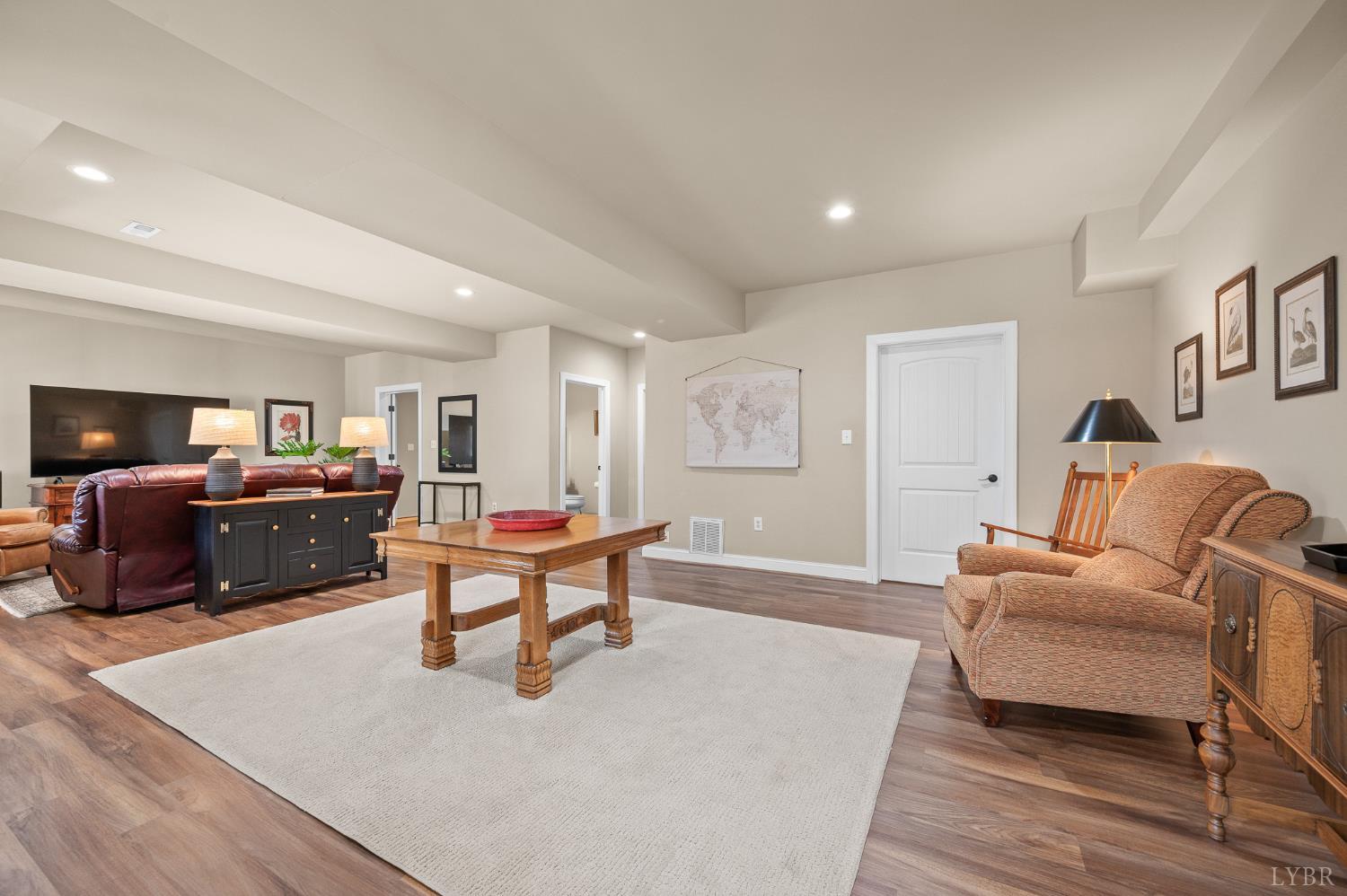 1009 Val Ter Court