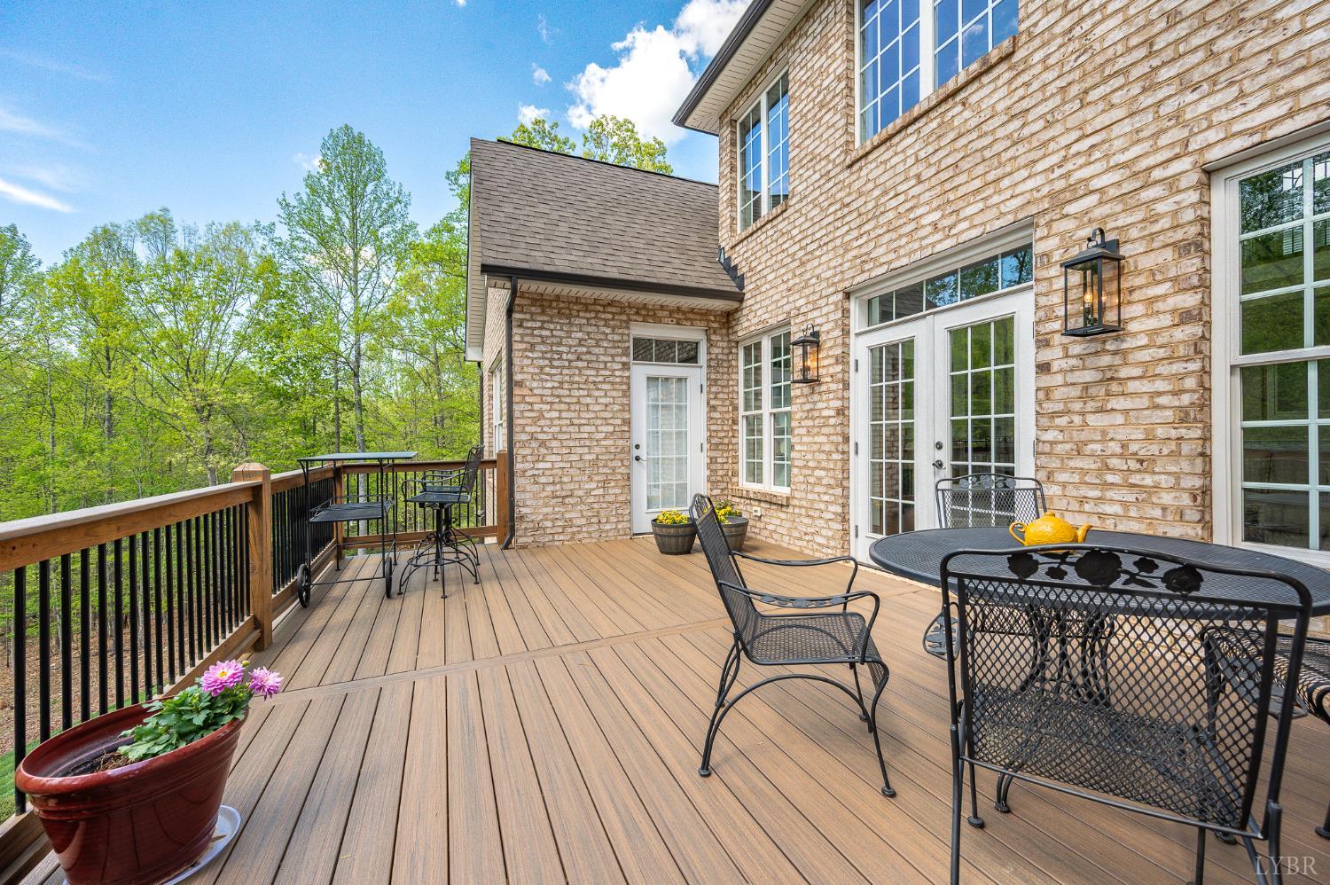 1009 Val Ter Court