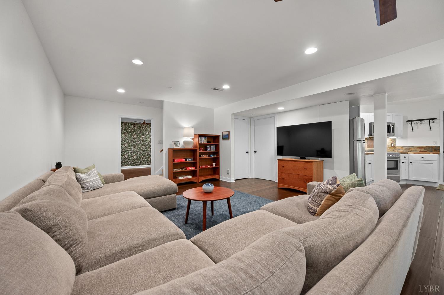 3108 Downing Drive