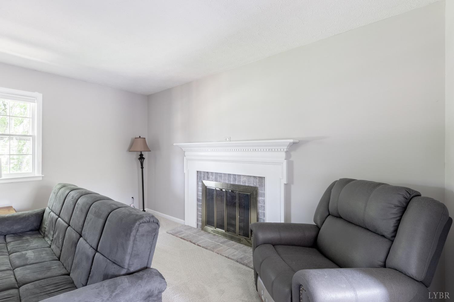 1121 Moreview Drive
