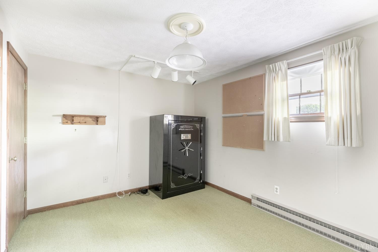 1121 Moreview Drive