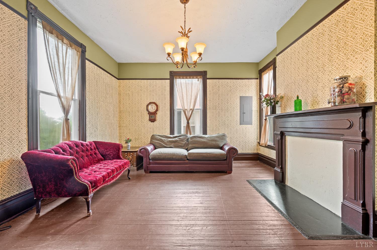 1011 16th Street