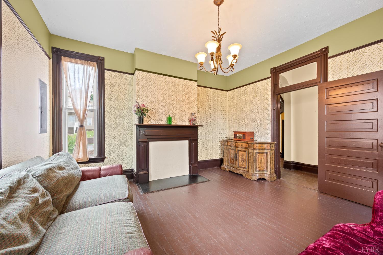 1011 16th Street