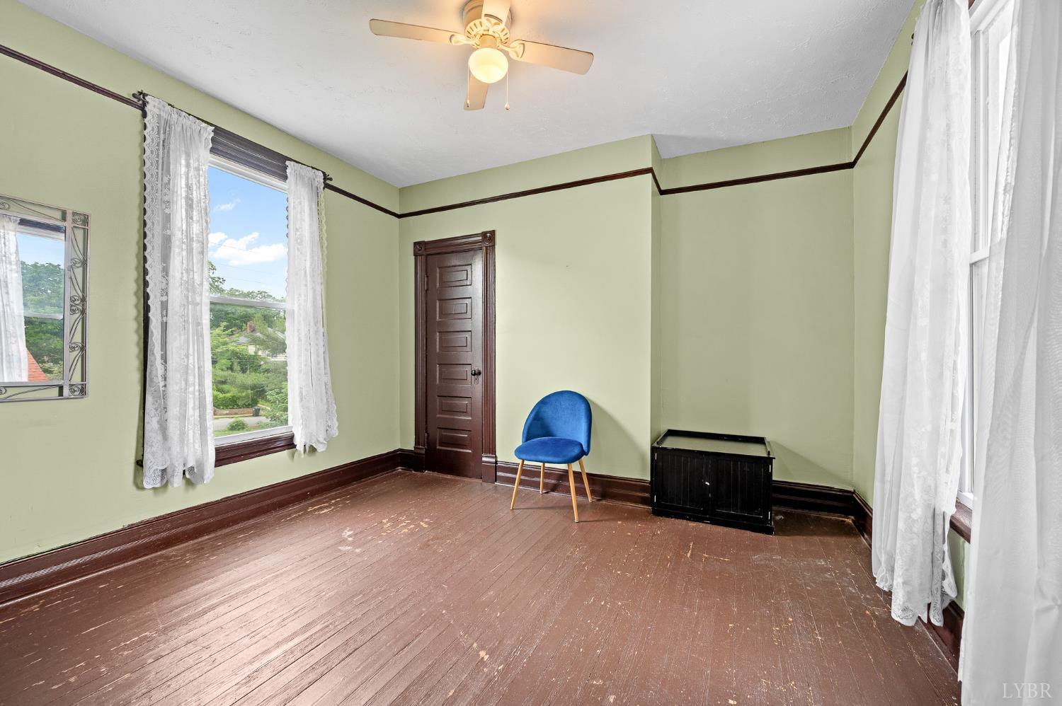 1011 16th Street