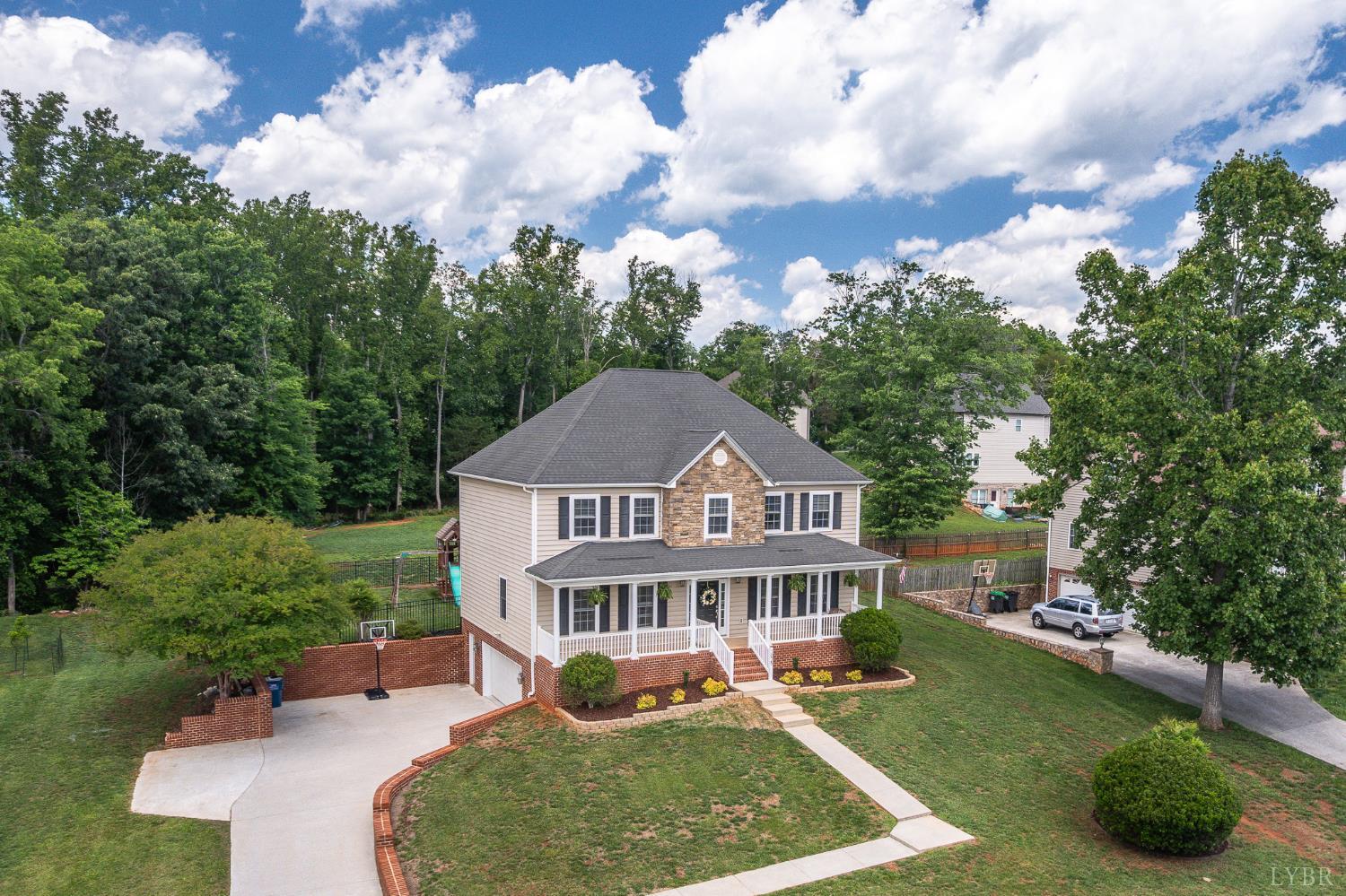 1075 Hooper Woods Drive