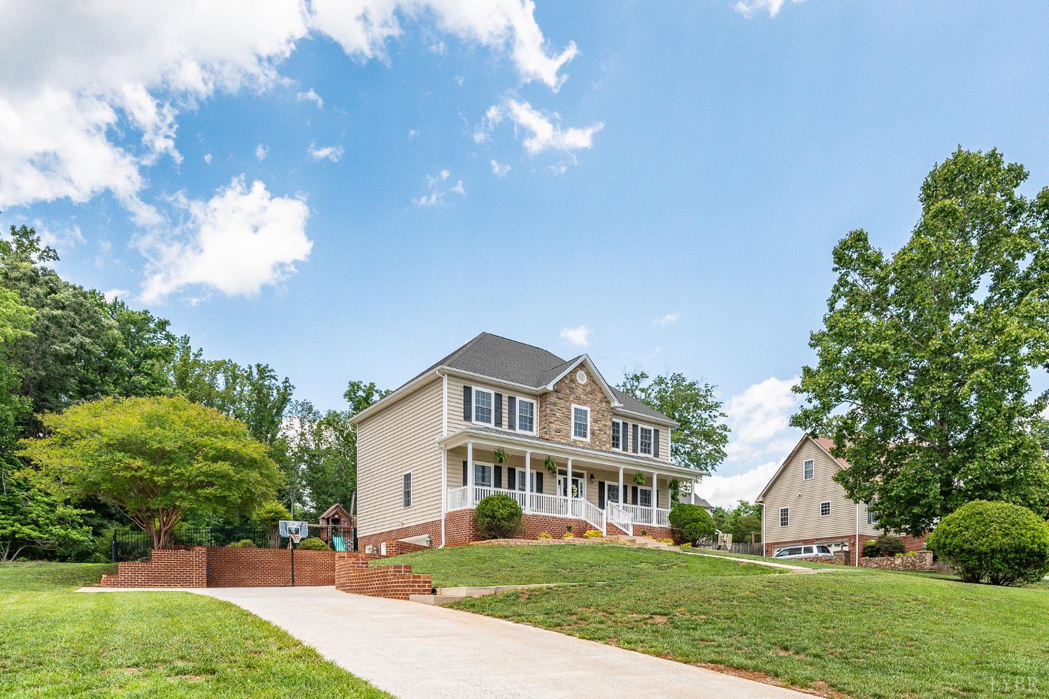 1075 Hooper Woods Drive