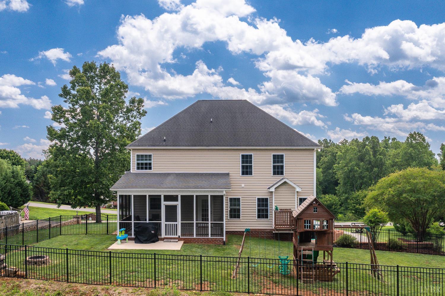 1075 Hooper Woods Drive