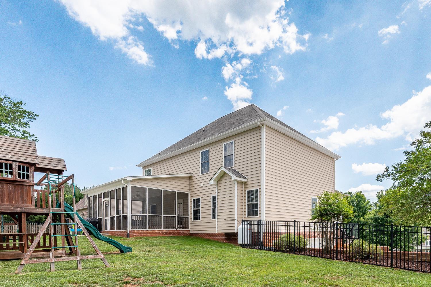 1075 Hooper Woods Drive