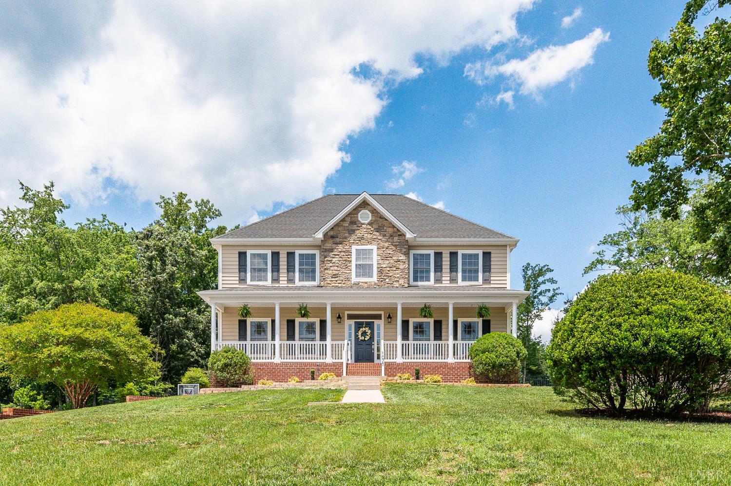 1075 Hooper Woods Drive