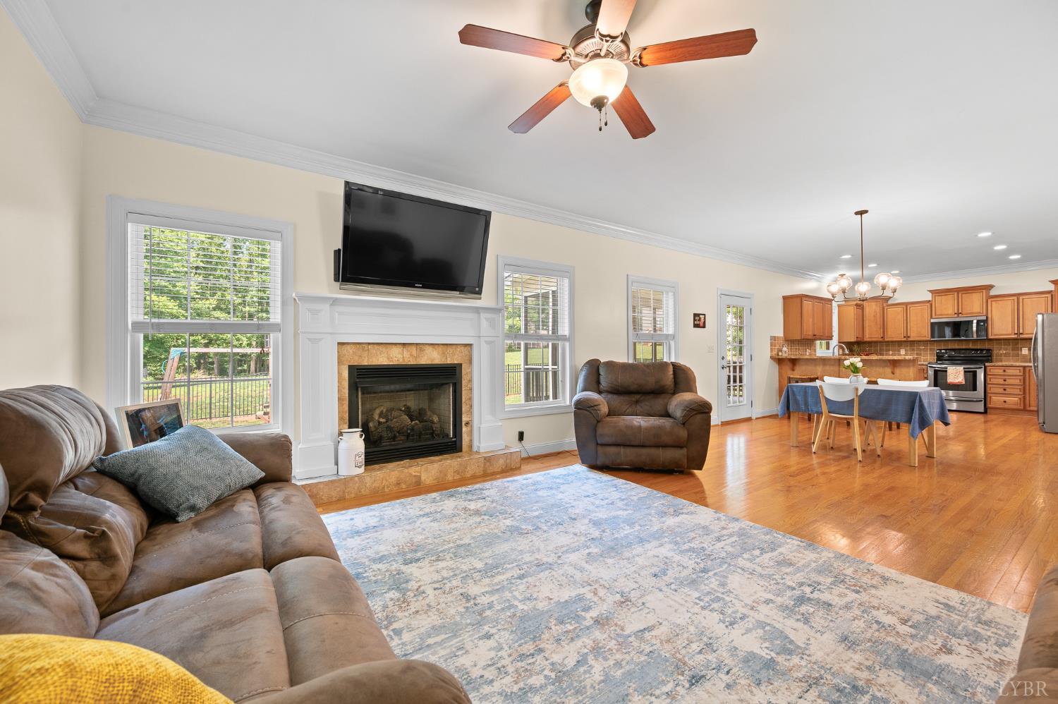 1075 Hooper Woods Drive