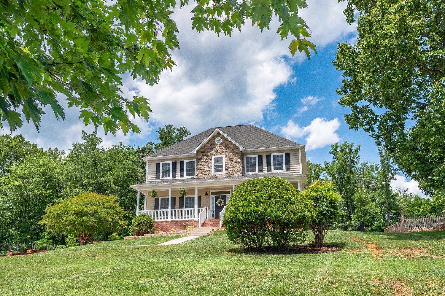 1075 Hooper Woods Drive