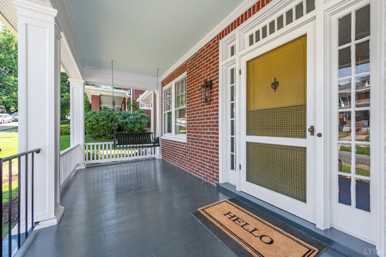 240 Warwick Lane