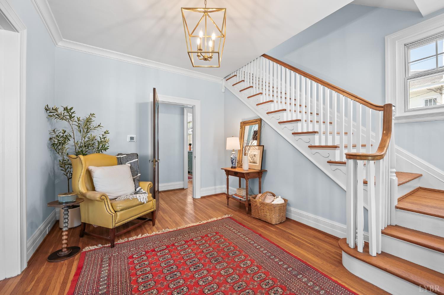 240 Warwick Lane