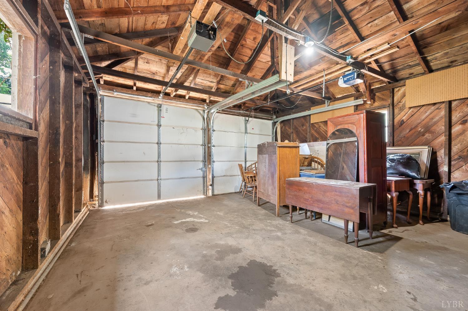 240 Warwick Lane