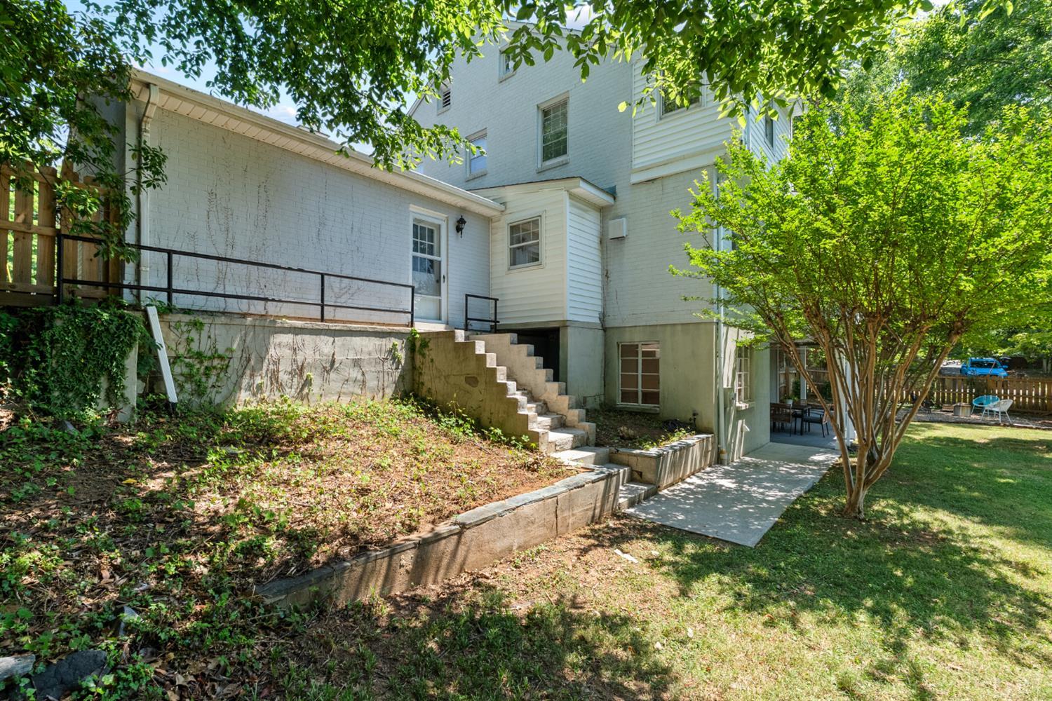 3405 Rivermont Avenue