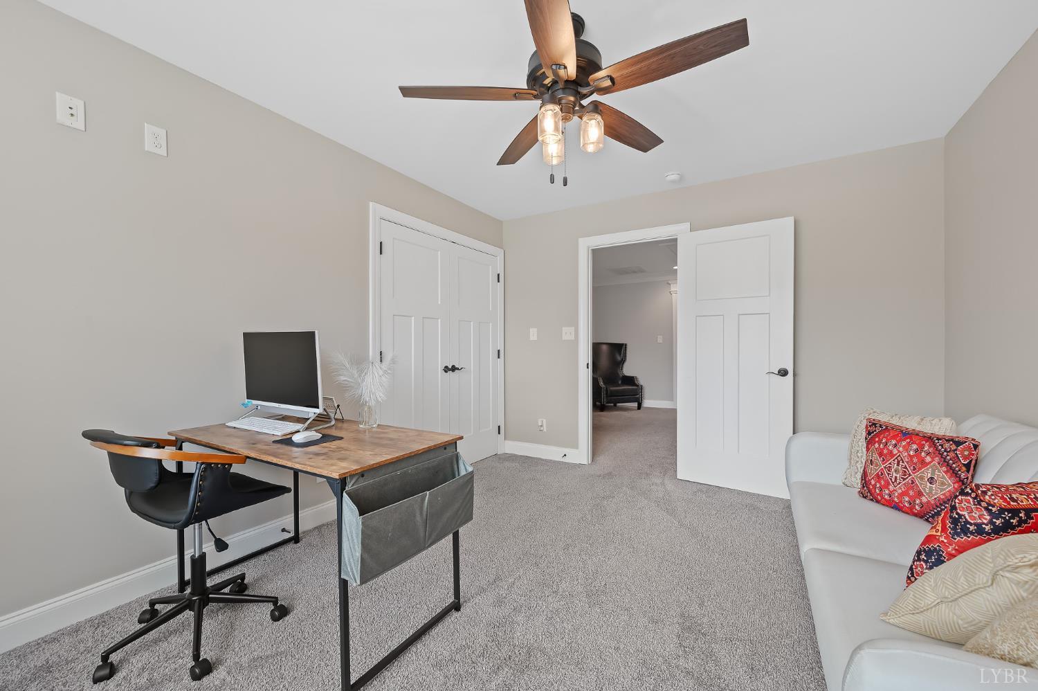1249 Sleepy Oak Lane
