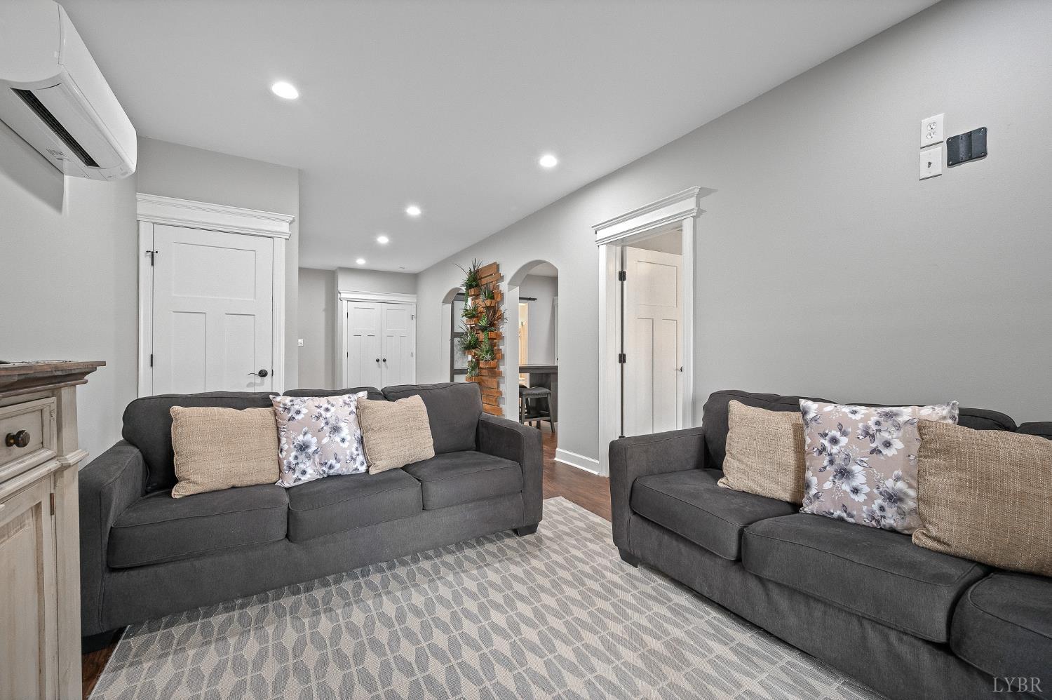 1249 Sleepy Oak Lane