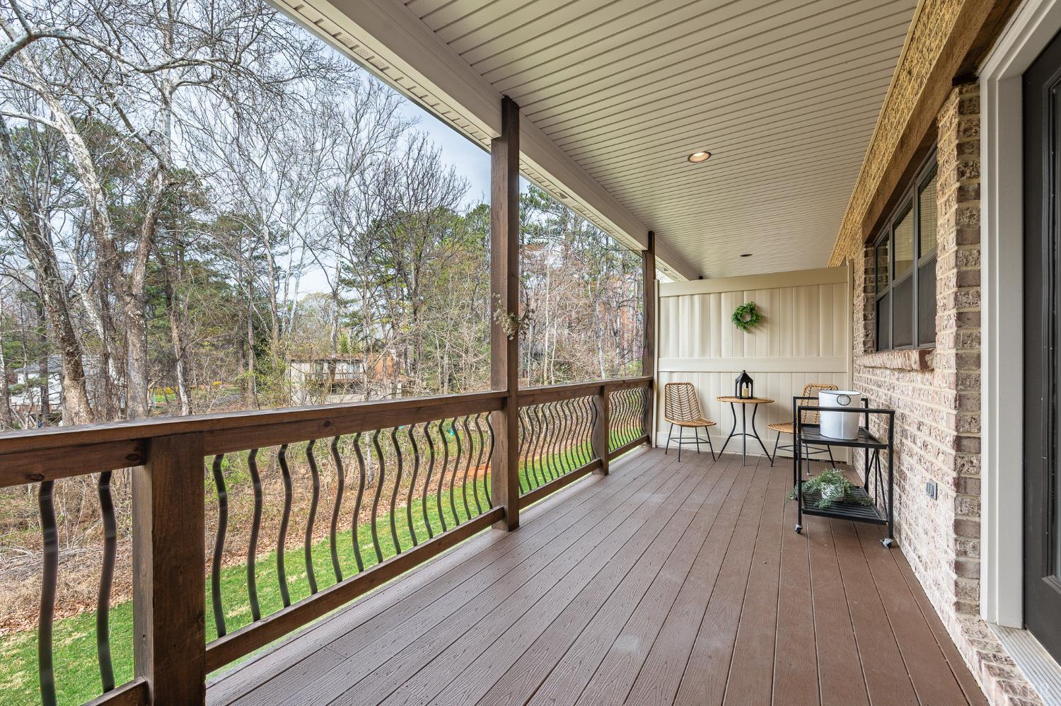 1249 Sleepy Oak Lane