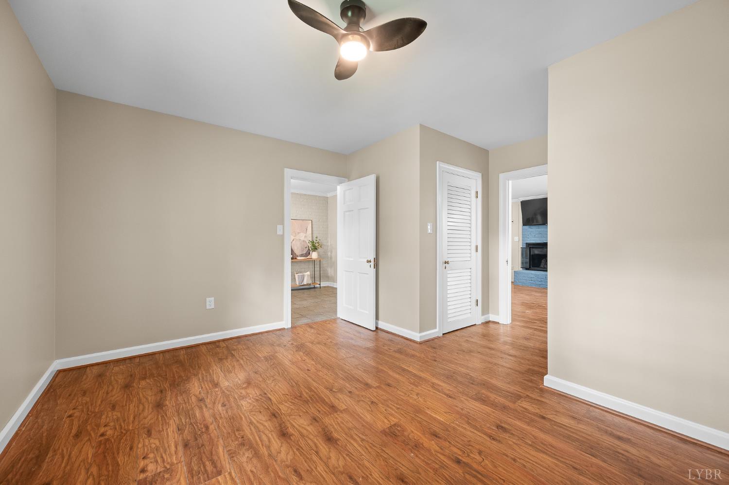 3004 Ravenwood Drive
