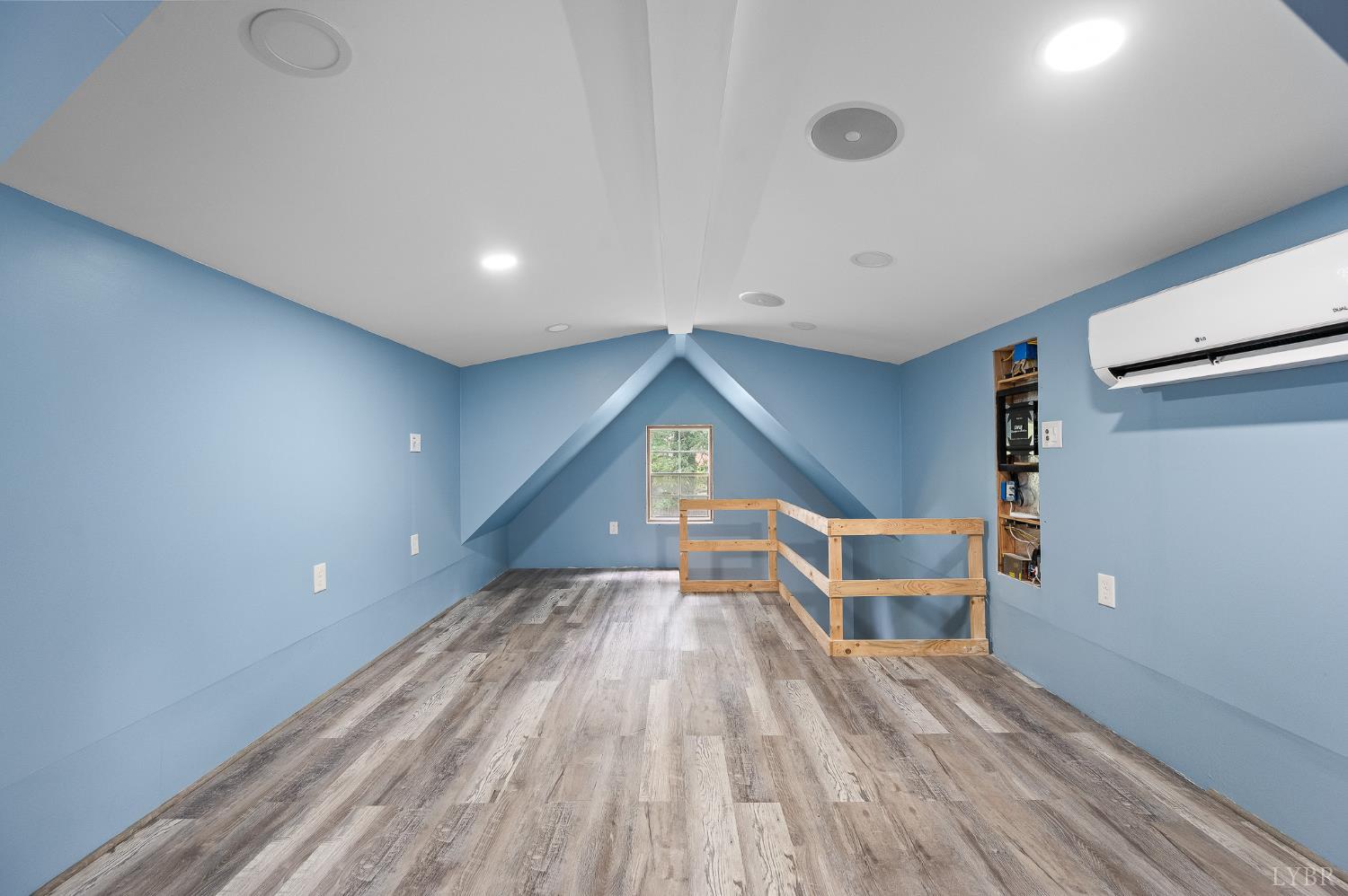 3004 Ravenwood Drive