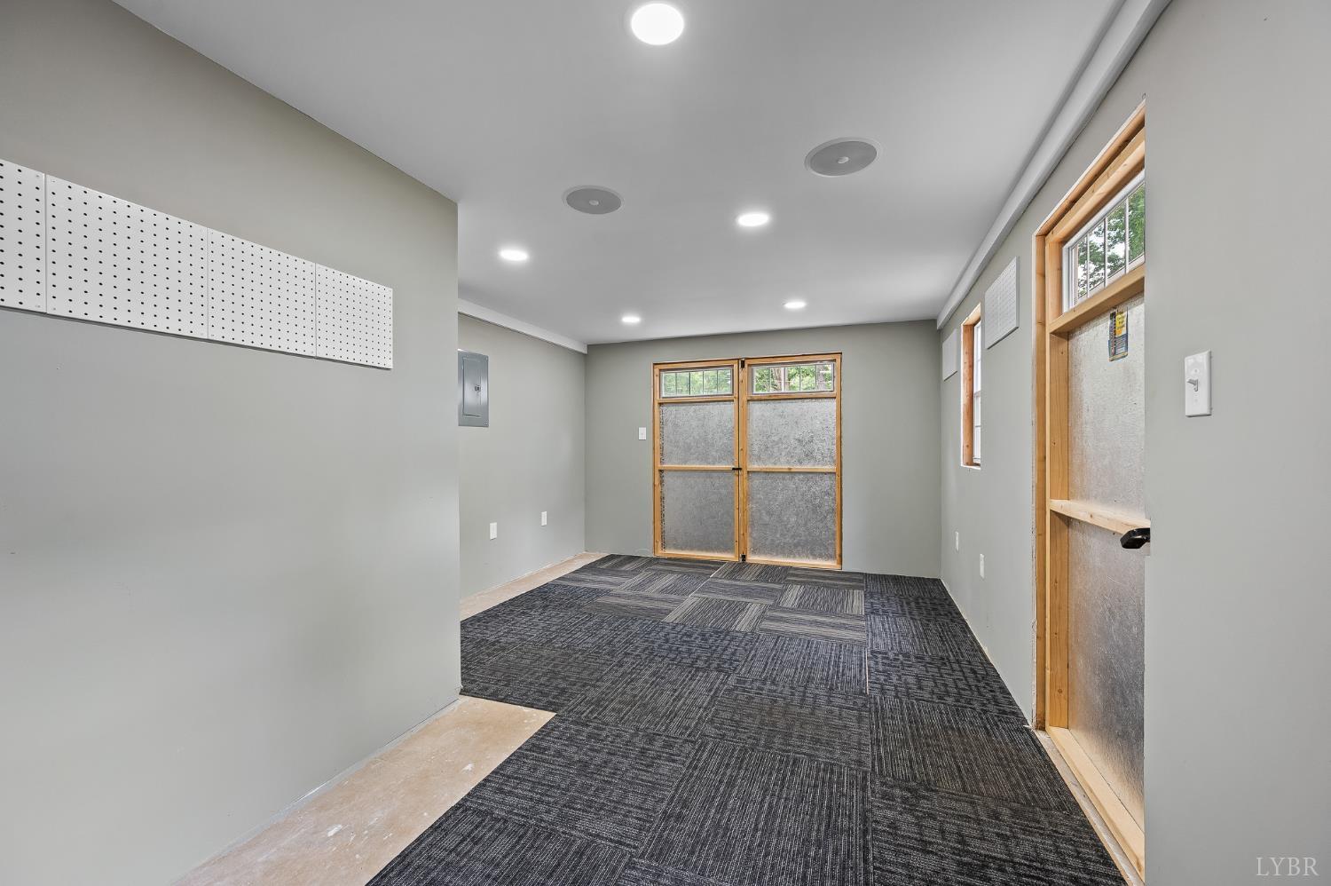 3004 Ravenwood Drive