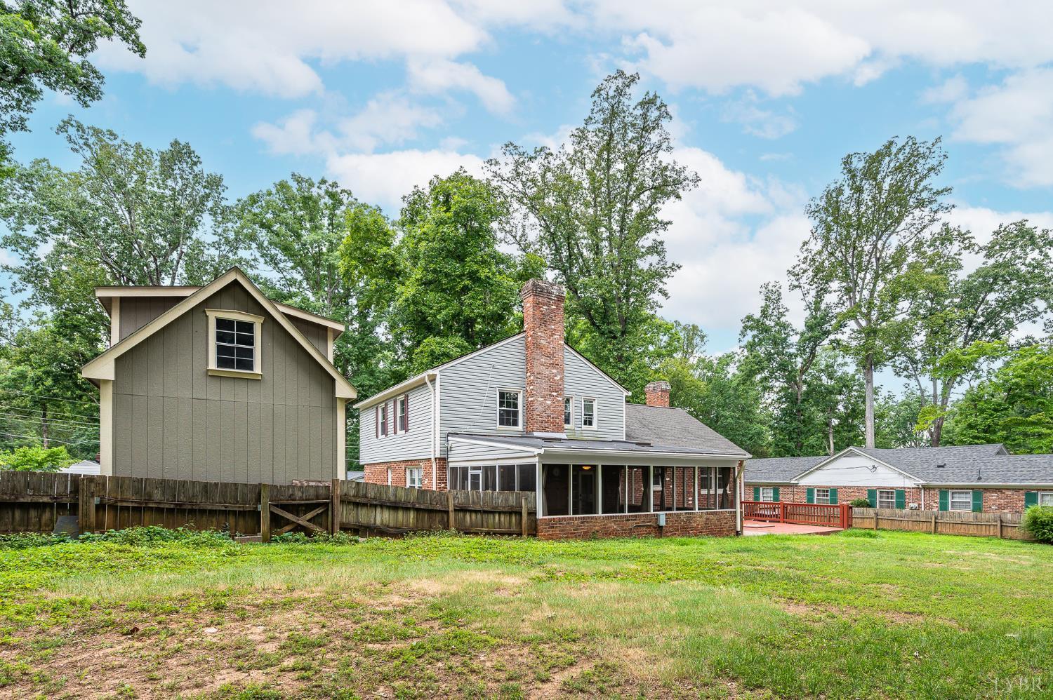 3004 Ravenwood Drive